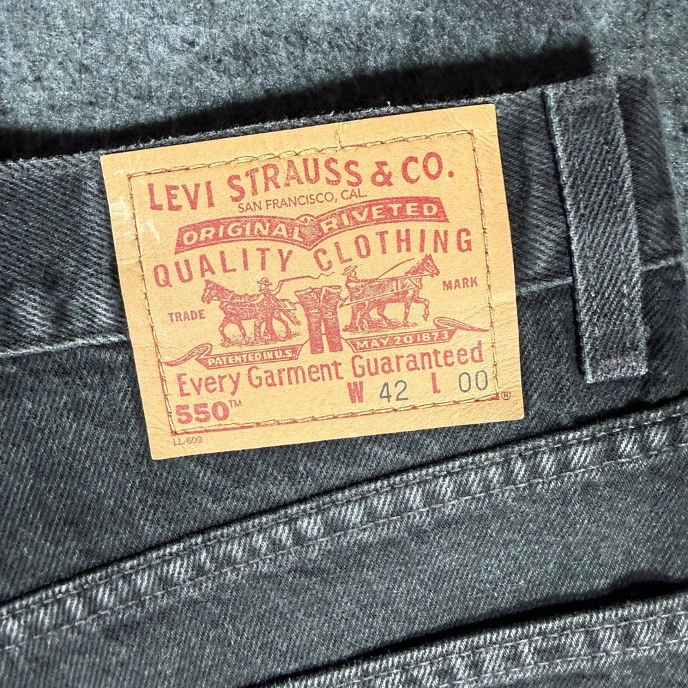 Y2K VTG Levis 550 Relaxed Fit Mens Denim Shorts Faded Black 42 35550-1865 Mexico